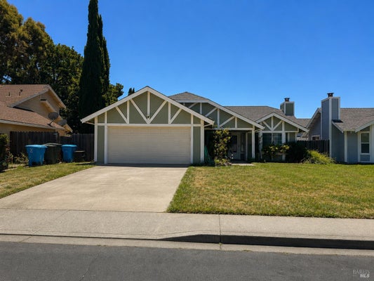 2168 CALIFORNIA DR, VACAVILLE, CA 95687 - Image d15cbfc7cd53a3ea8c4199b3110f3bfc/3224447472