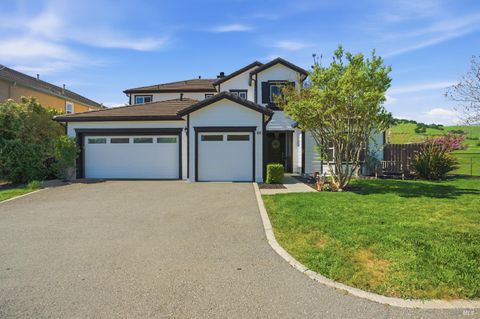 Photo of 836 Antiquity Drive, Fairfield, CA 94534 (MLS # 326024377)