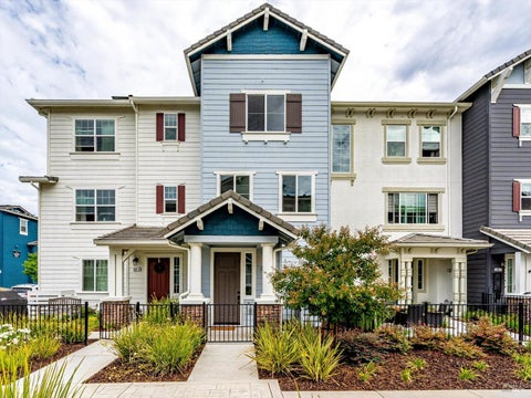 Photo of 324 Pear Tree Terrace #B, Napa, CA 94558 (MLS # 326062367)