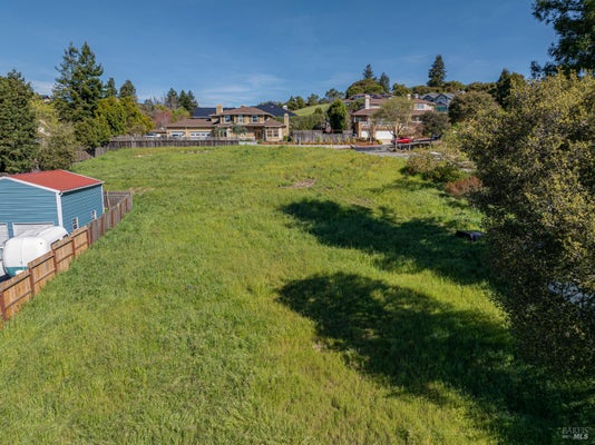 13 DORENFELD CT, PETALUMA, CA 94952 - Image d2c8ad101bb3aaed589f50fd7ea91faf/4219925673