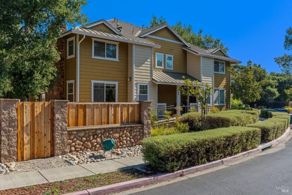 204 ROSEBUD LN, SAINT HELENA, CA 94574 - Image d2ecc7360878f0fd2e4e902150d60f9d/1625427386