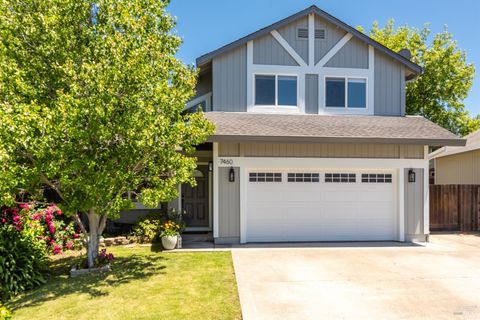 Photo of 7460 Monet Place, Rohnert Park, CA 94928 (MLS # 326043155)