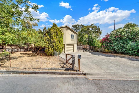 Photo of 21 Jacks Lane, Napa, CA 94558 (MLS # 326070419)
