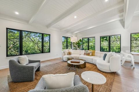 Photo of 1143 Hill Road, Glen Ellen, CA 95442 (MLS # 326001497)