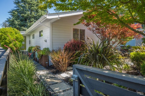 Photo of 350 Patten Street, Sonoma, CA 95476 (MLS # 326056221)