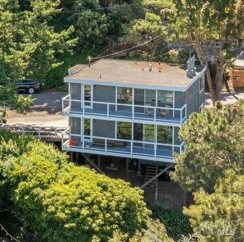 Photo of 122 Woodward Avenue, Sausalito, CA 94965 (MLS # 326028028)