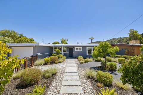 Photo of 636 Galerita Way, San Rafael, CA 94903 (MLS # 326064601)
