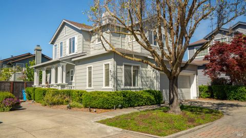 Photo of 14 Sheffield Place, Petaluma, CA 94954 (MLS # 326022245)