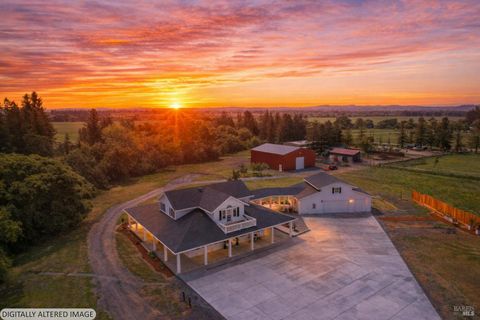 Photo of 1450 Crane Canyon Road, Santa Rosa, CA 95404 (MLS # 326010098)