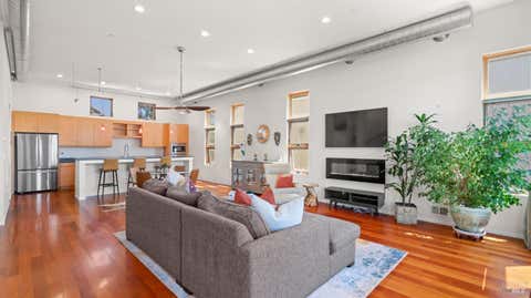 Featured picture for the property 326048551