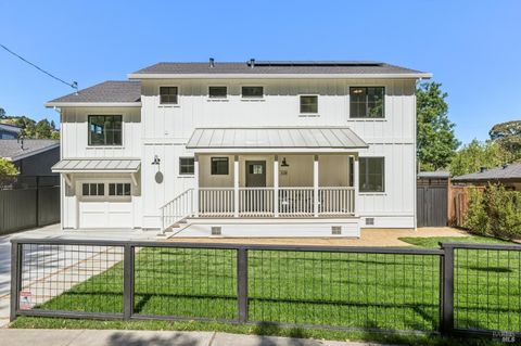 Photo of 308 Marin Avenue, Mill Valley, CA 94941 (MLS # 326031042)