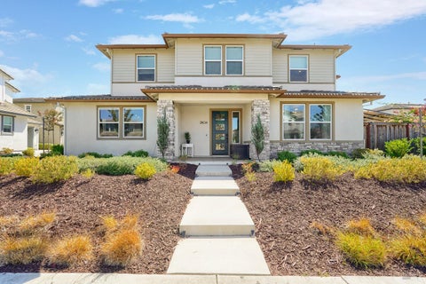 Photo of 2404 Lake Club Drive, Fairfield, CA 94533 (MLS # 326073557)