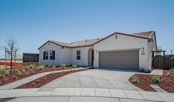418 E CERRADO WAY, TRACY, CA 95391 - Image dc4c2a68187a681e97aeaae46d2ee538/1155956948