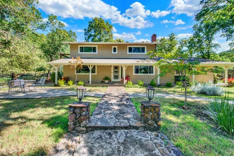 Photo of 30 Oak Springs Drive, Napa, CA 94558 (MLS # 326072388)