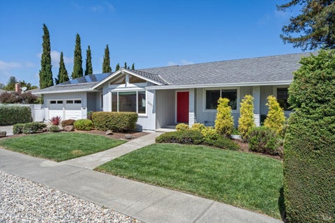 Photo of 2908 Joyce Street, Santa Rosa, CA 95405 (MLS # 326076746)