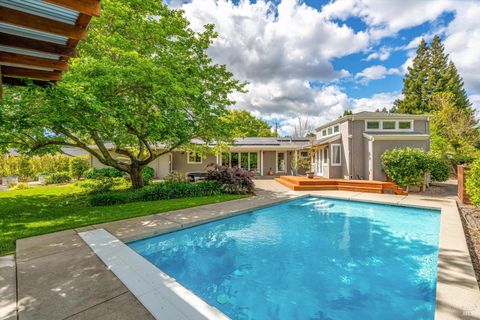 Photo of 960 Lark Avenue, Sonoma, CA 95476 (MLS # 326026080)