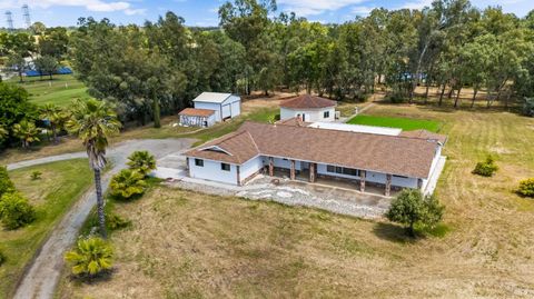 Photo of 7150 Shelton Lane, Vacaville, CA 95688 (MLS # 326035680)