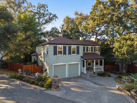 Photo of 2 Fullerton Lane, Petaluma, CA 94952 (MLS # 326076359)