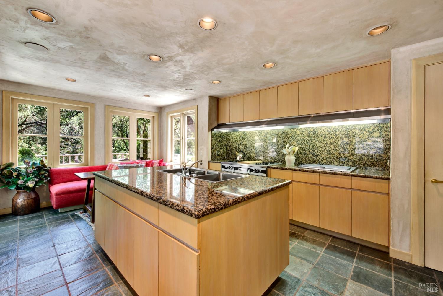 7768 Silverado Trail