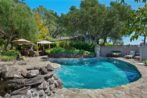 Photo of 17217 Hillcrest Avenue, Sonoma, CA 95476 (MLS # 326066924)