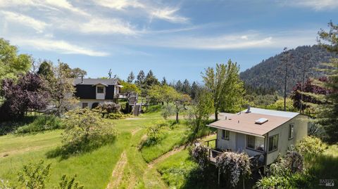 Photo of 10957 Westside Road, Healdsburg, CA 95448 (MLS # 326028639)