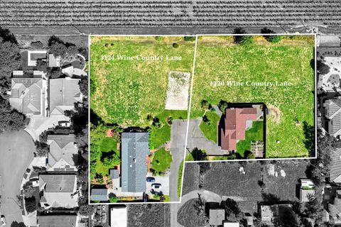 Photo of 1124 Wine Country Avenue, Napa, CA 94558 (MLS # 326031487)