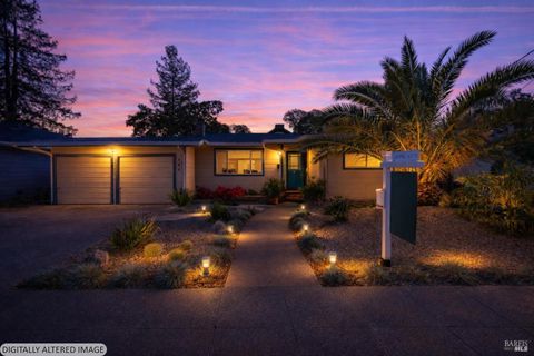 Photo of 334 Richmond Drive, Santa Rosa, CA 95401 (MLS # 326025405)