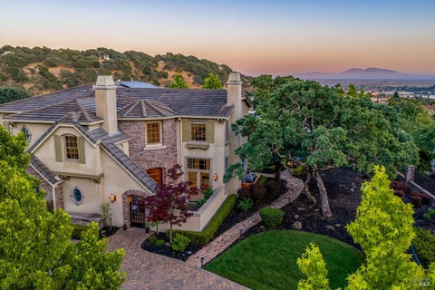Photo of 5311 Laurel Ridge Court, Fairfield, CA 94534 (MLS # 326038554)