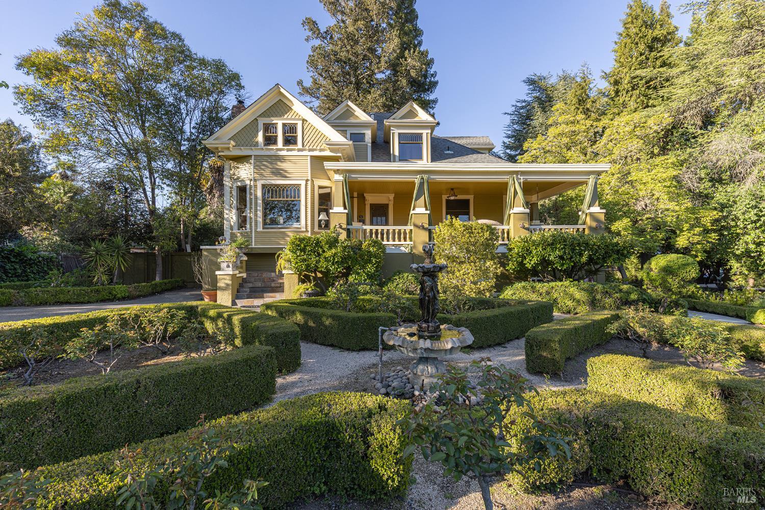 25 W Grant Street