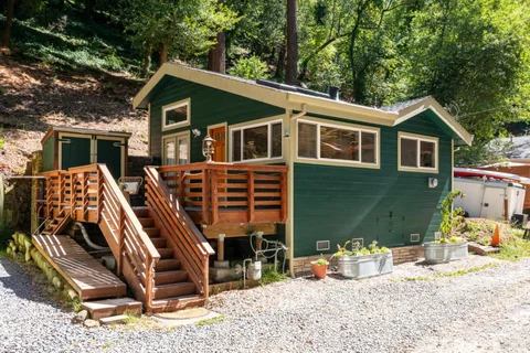 MLS: 326078397