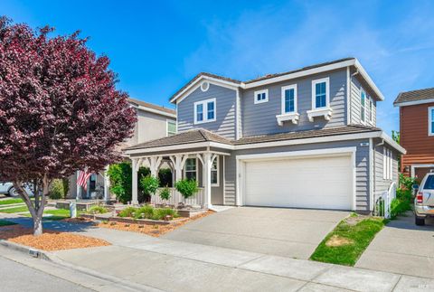 Photo of 984 Hogwarts Circle, Petaluma, CA 94954 (MLS # 326031479)