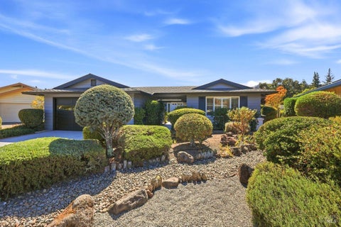 Photo of 283 Belhaven Circle, Santa Rosa, CA 95409 (MLS # 326080671)