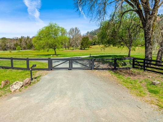 0 FRANZ VALLEY SCHOOL ROAD, CALISTOGA, CA 94515 - Image e5a3ad0d5dbe404c59ffcccc2401d6e9/818156929