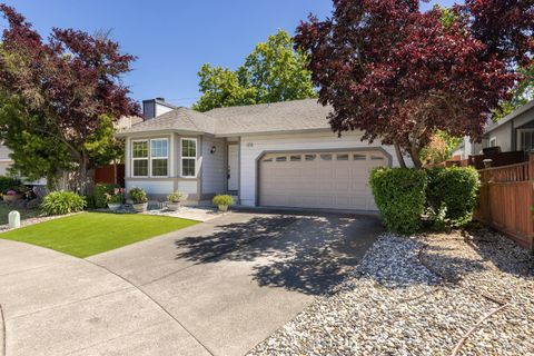 Photo of 1935 Seville Street, Santa Rosa, CA 95403 (MLS # 326042366)