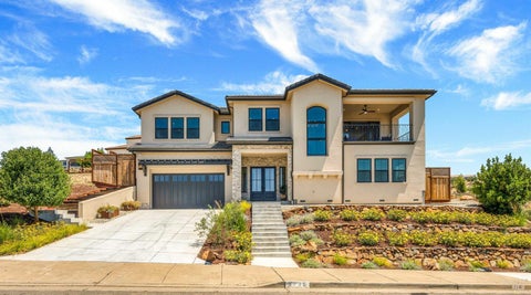 Photo of 3776 Crown Hill Drive, Santa Rosa, CA 95404 (MLS # 326040006)