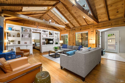 Photo of 17350 Riverside Drive, Guerneville, CA 95446 (MLS # 326060956)
