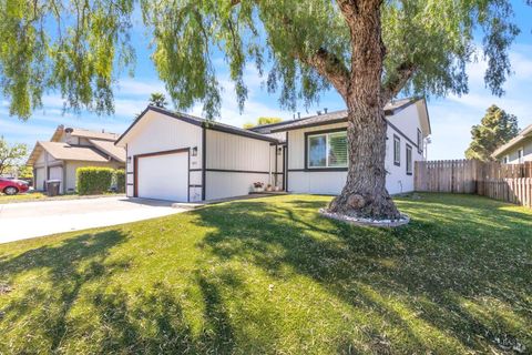 Photo of 1857 San Pedro Court, Fairfield, CA 94533 (MLS # 326025314)