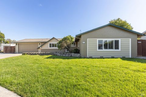 Photo of 373 Alma Avenue, Rohnert Park, CA 94928 (MLS # 326036940)