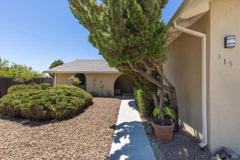 Photo of 315 Barcelona Street, Vallejo, CA 94591 (MLS # 326065646)