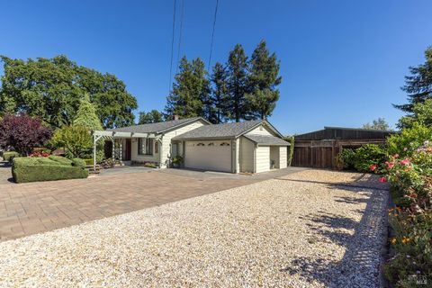 Photo of 2236 W Hearn Avenue, Santa Rosa, CA 95407 (MLS # 326043887)