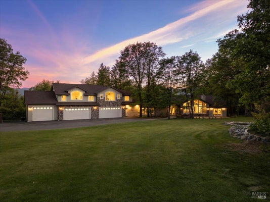 1395 NORTHRIDGE DR, MOUNT SHASTA, CA 96067 - Image e8b2f75d7df552a4efc05d6e6729da86/1236482531