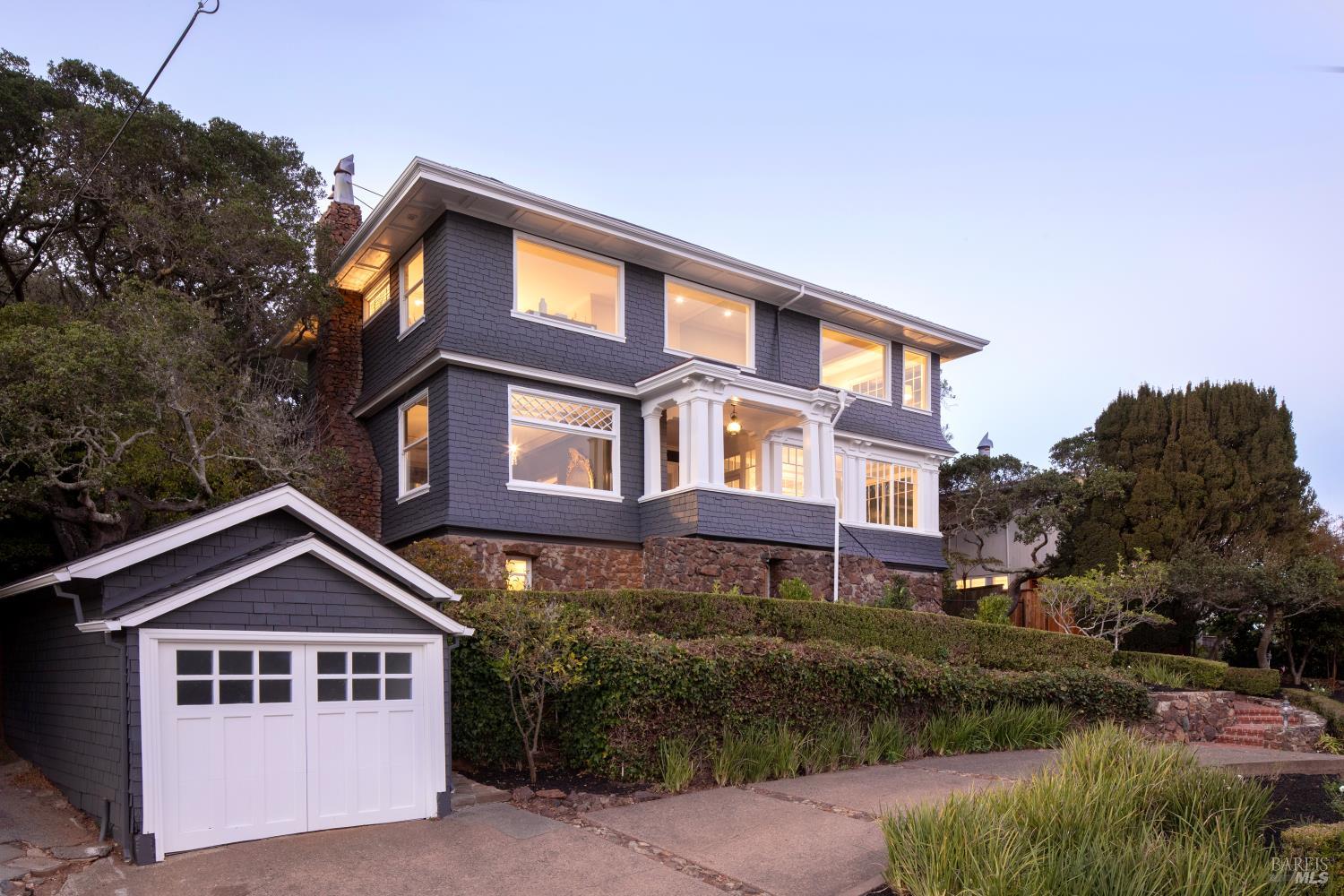 44 Sunshine Avenue