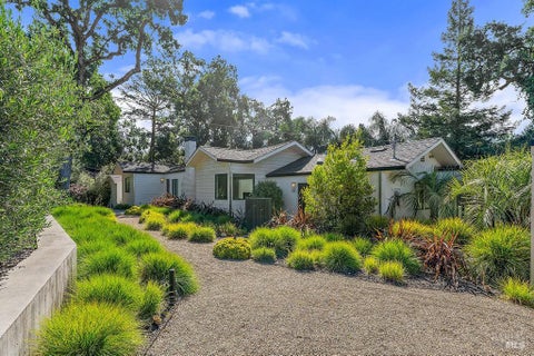 Photo of 778 S Fitch Mountain Road, Healdsburg, CA 95448 (MLS # 326078118)