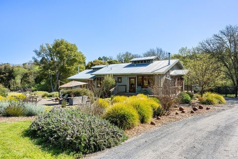 Photo of 2485 Sanders Road, Sebastopol, CA 95472 (MLS # 326011785)