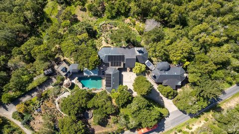 Photo of 1100 Bayhills Drive, San Rafael, CA 94903 (MLS # 326030858)