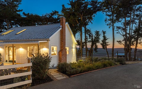 Photo of 3150 Pepper Road, Petaluma, CA 94952 (MLS # 325073623)