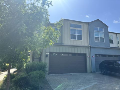 Photo of 517 Boyd Street, Santa Rosa, CA 95407 (MLS # 326047319)