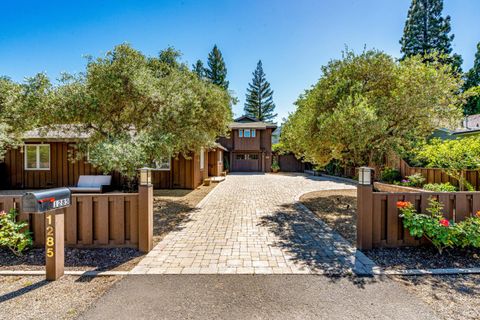 Photo of 1285 Hudson Avenue, Saint Helena, CA 94574 (MLS # 326030990)