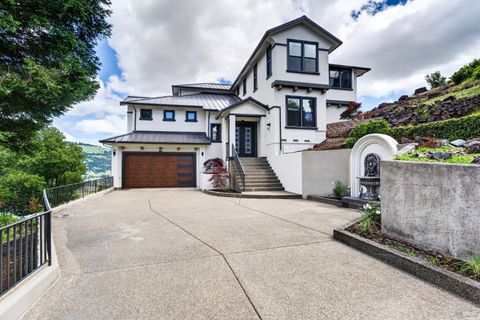 Photo of 3938 Shelter Glen Way, Santa Rosa, CA 95404 (MLS # 326027891)