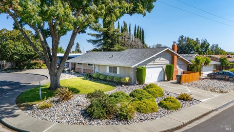 Photo of 2050 Ramsay Court, Fairfield, CA 94534 (MLS # 326061725)